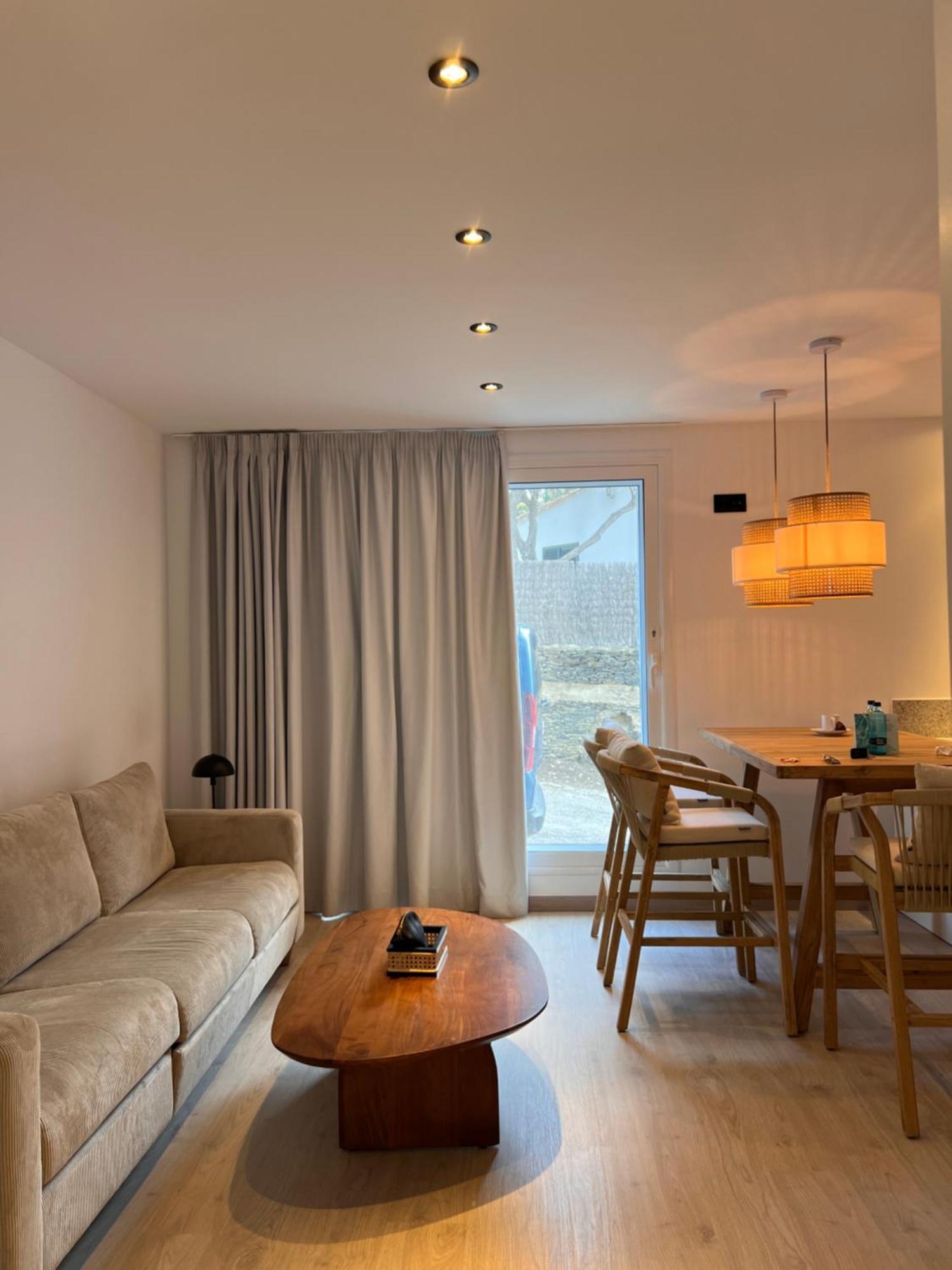 Canvas Apartments&Lofts Cadaques Luaran gambar